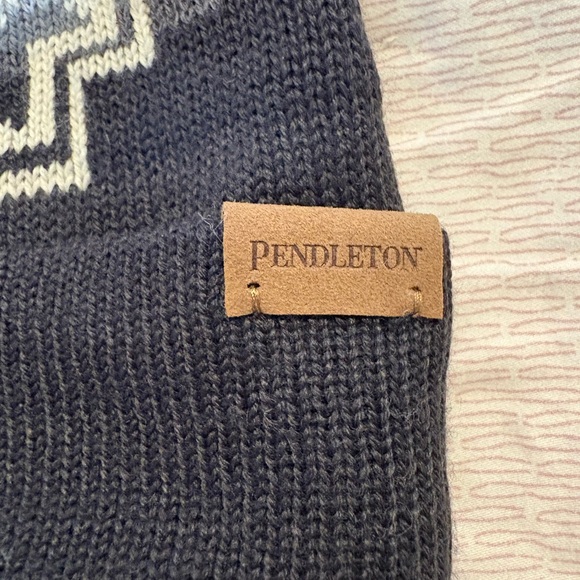 Pendleton Patterned Beanie - Picture 4 of 7